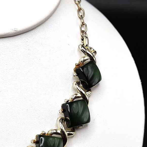 Vintage Dark Green Moonglow Choker Necklace, Gold Tone, 1950s Jewelry - Picture 11 of 11
